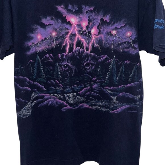 VTG Habitat Denver Colorado Lone Wolf Nature Lightening Wrap Around Graphic Med - Picture 1 of 8